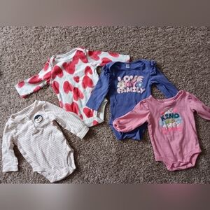 Cute 4 Piece Long Sleeve Onesie Set.